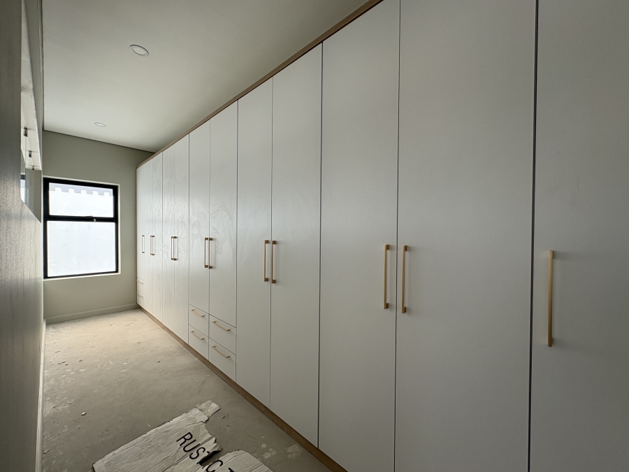 4 Bedroom Property for Sale in Sandown Western Cape